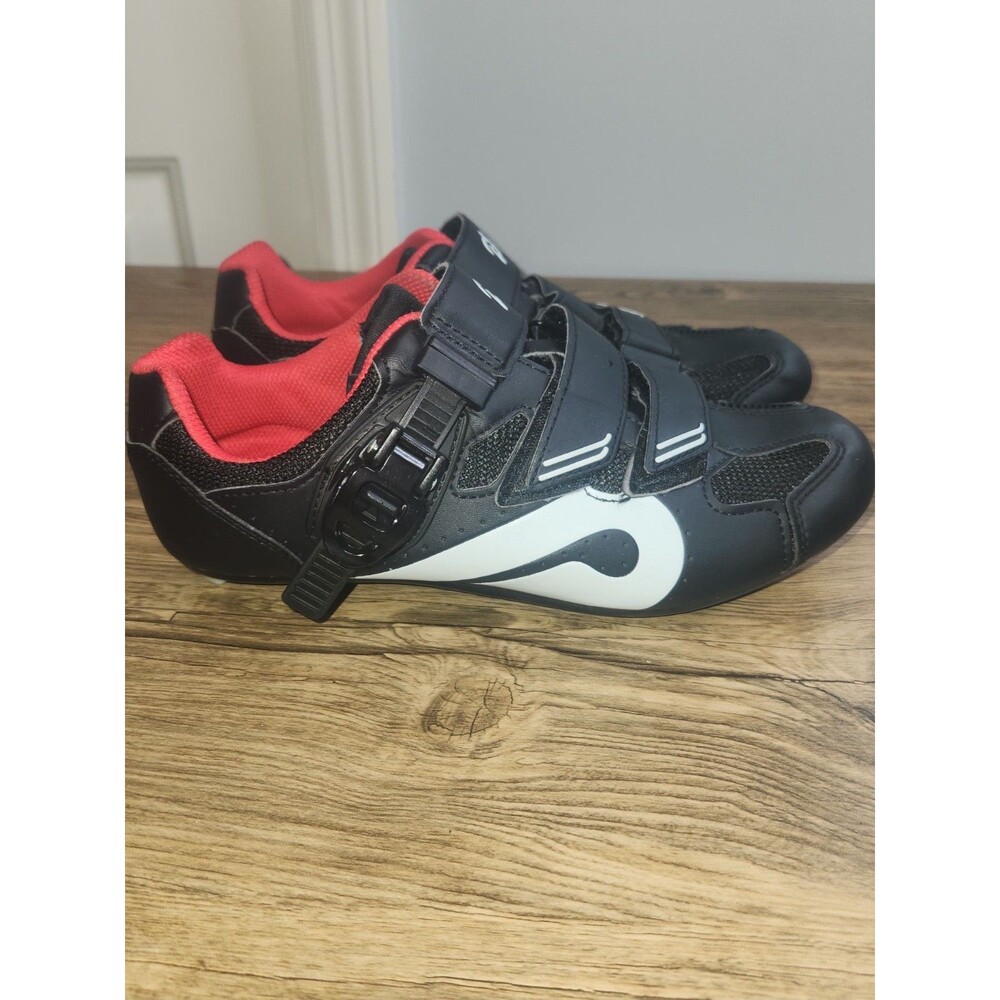 Peloton Original Cycling Shoes, US Sz Women's 8 & Men's 6 (No insoles or Cleats)